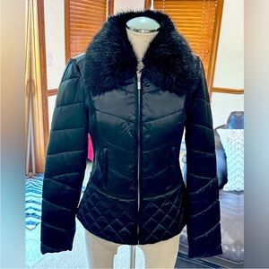 White House Black Market Black Quilted Puffer Jacket with Faux Fur Collar